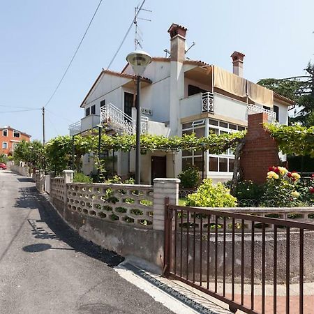 Apartmani Gamboc + Experience And Discounts Umag Bagian luar foto